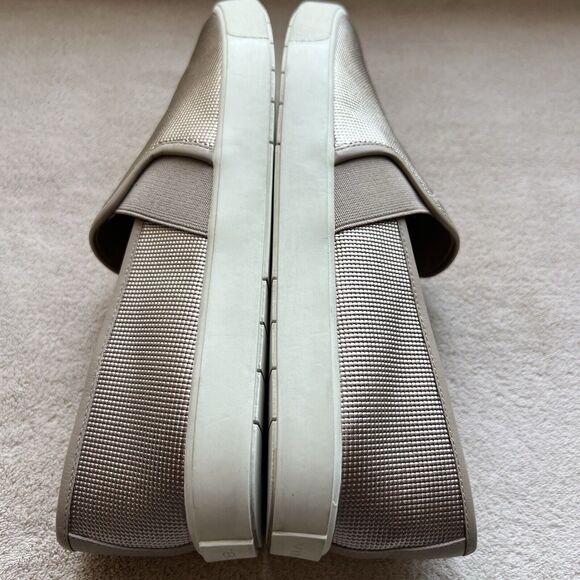 Vince Preston Gold Metallic Leather Slip On Sneaker Flat Comfort Shoe EU 38 US 8 - Picture 5 of 16